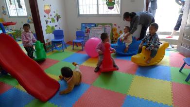 怎樣為孩子選擇合適的室內(nèi)兒童樂園設備呢？